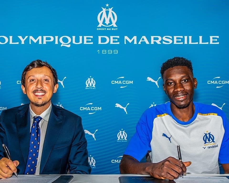 Ismaïla Sarr avec le président de Marseille, Pablo Longoria