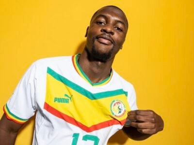 Fodé Ballo Touré avec le maillot national