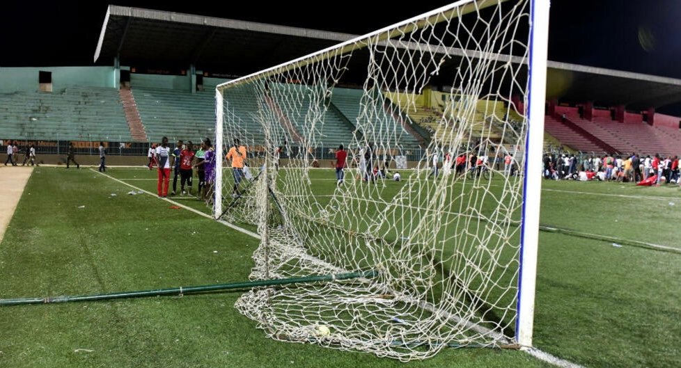 Stade Demba Diop saccagé, signe de la violence