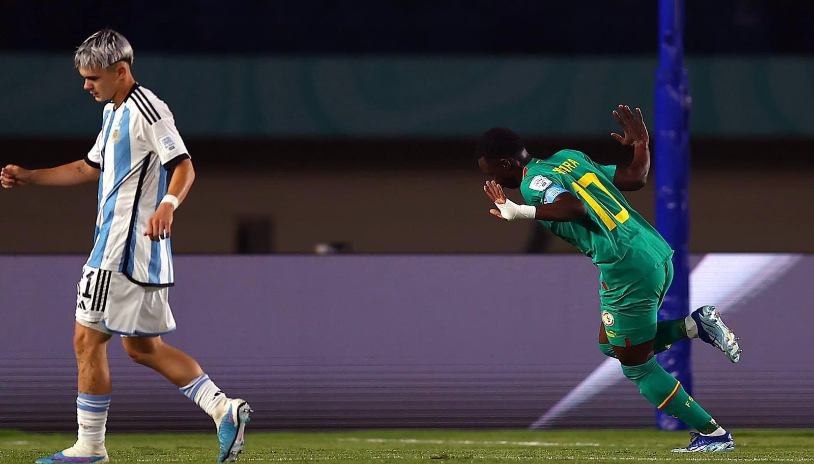 Amara Diouf après son but face à l'Argentine