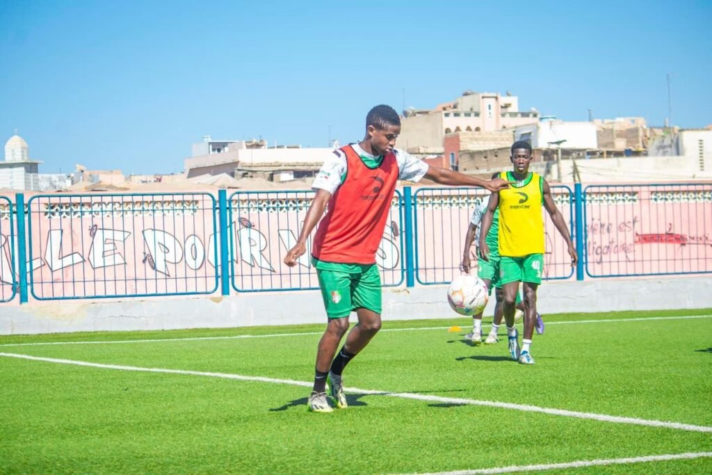 Ibrahima Dieng à l'entraînement de Pikine