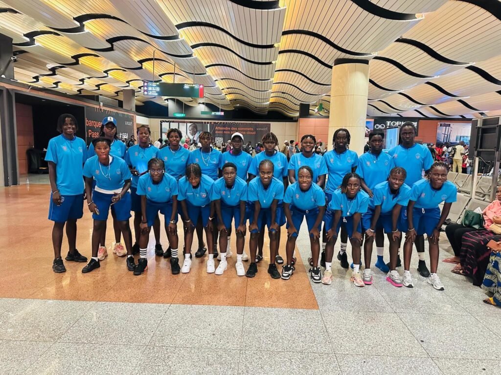 Les Aigles de la Medina à leur arrivée en Sierra Leone