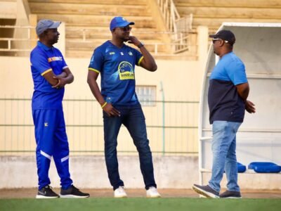 Sidath Sarr est parti, Badara Sarr gère l’intérim sur le banc de Teungueth FC. Mais il faudra bien évidement trouver un titulaire