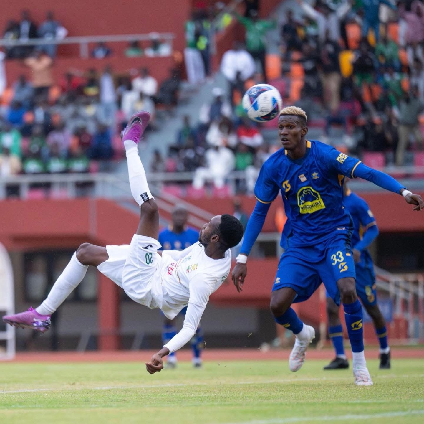 J6 : JARAAF RETOURNE LA SITUATION !