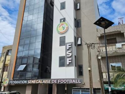 Sadio Mané « prête » son immeuble à la fédération sénégalaise de football. Une affaire, qui crée doute, incompréhension et renforce les détracteurs de la nouvelle équipe dirigeante du football sénégalais.