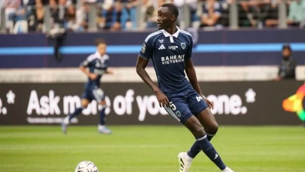 Moustapha Mbow postule pour la coupe du monde. Le défenseur de Paris FC, qui figure sur la pré liste de Pape Thiaw