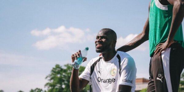 Kalidou Koulibaly, Idrissa Gana Gueye et Pape Gueye ne sont toujours pas à 100 % et les titulariser serait un énorme risque.