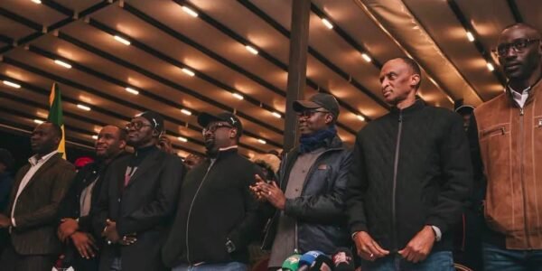 Entre une coupe du monde ratée, un sélectionneur dépassé et des dirigeants incompétents, le football sénégalais vit une vraie crise depuis quelques semaines.
