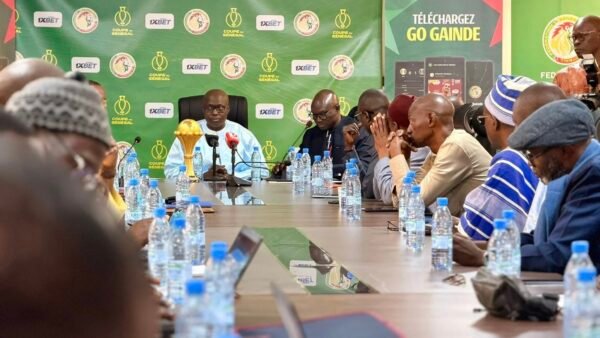 La fédération sénégalaise de football pêche sur plusieurs points depuis des mois, mais son amateurisme en terme de communication est le plus apparent.