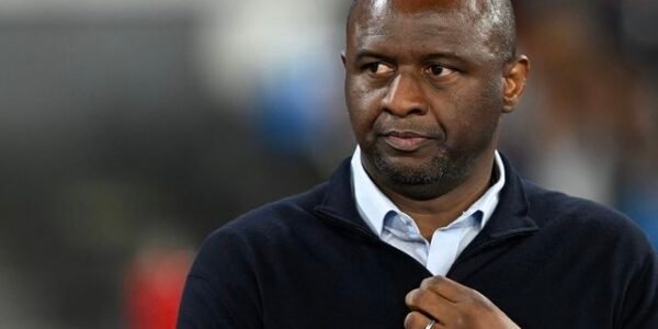 Comme attendu, Patrick Vieira remplace Pape Thiaw à la tête de l’équipe nationale du Sénégal.